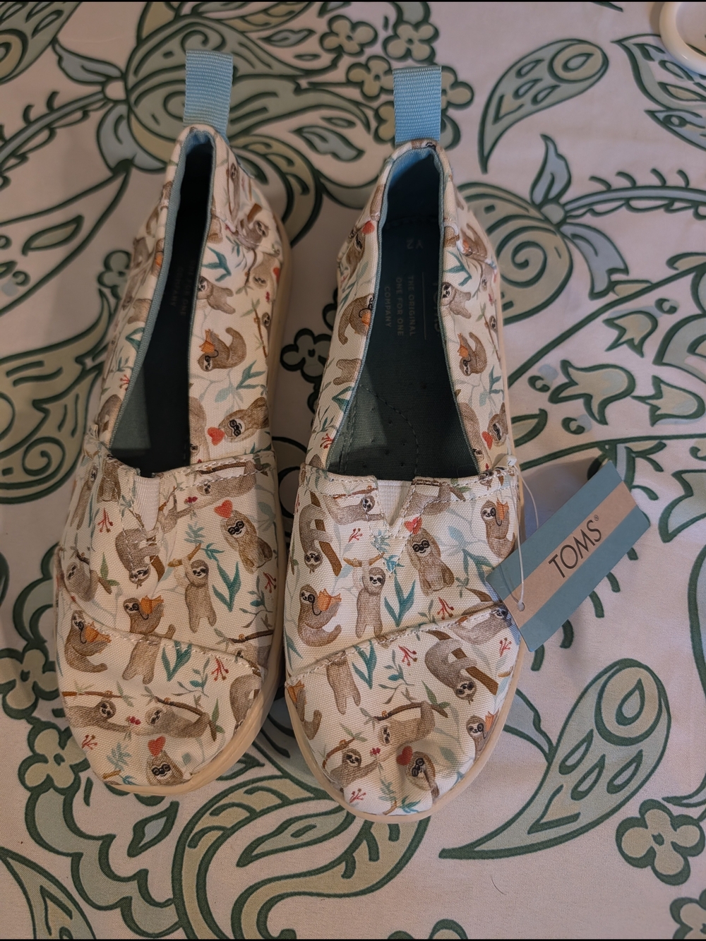 TOMS Girls Youth 2 Sloth Print Canvas Slip-On in Cream and Blue